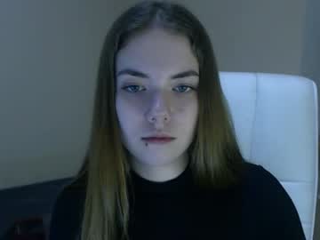 Nude girl zoey_deuttch image #3673020