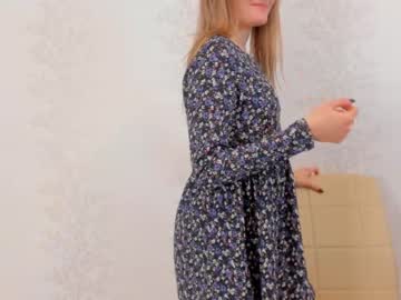 Nude girl saramillea image #3712237