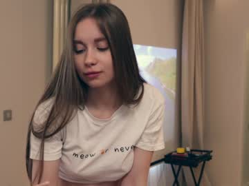 Nude girl elleyrayman_ image #1694372