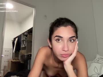 Nude girl anastasiapetitegirll image #4514190