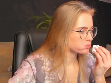 Nude girl linellali image #2836557