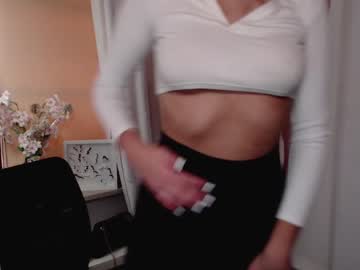 Nude girl shy_zorii image #1579091