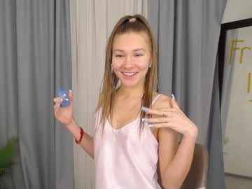 Nude girl teonasafina__ image #3491137