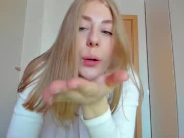 Nude girl _strawbeerry_ image #4303306