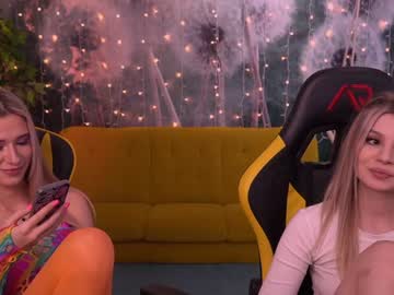 Nude couple kira0541 image #3619624