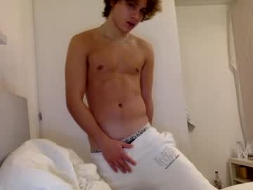 Nude man chaseehutch image #5673681