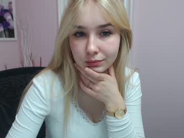 Nude girl lila_page image #1098310