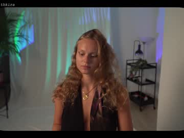 Nude girl chillwithkira image #2243232