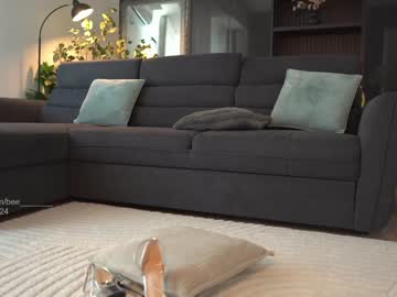 Nude girl bee_______ image #6725385