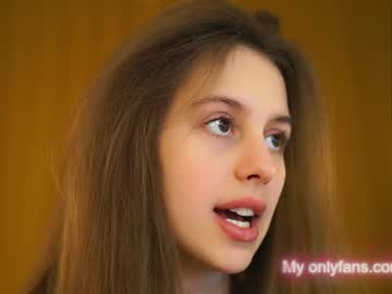 Nude girl plump_bums image #1370146