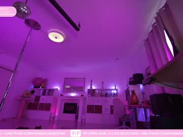 Nude girl hannahjames710 image #3908610