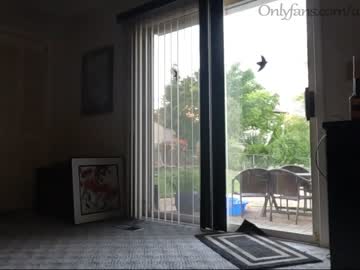 Nude couple ari_lovexo image #2237020