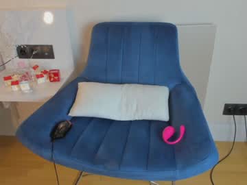 Nude girl nadya_le_carre image #3403684