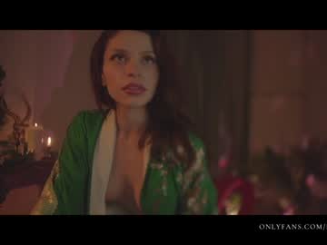 Nude girl lucieoude_ image #3148635