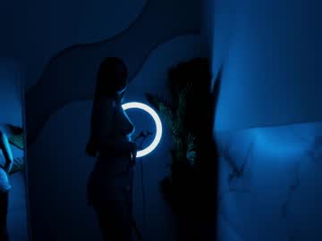 Nude girl annie_abigail image #2858646