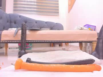 Nude girl anal__girl_1 image #424825