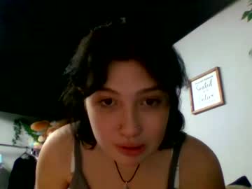 Nude girl beeishungry image #6055251