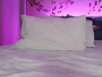 Nude girl le_chan image #6103176