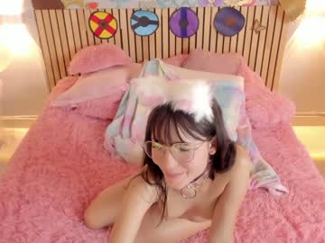 Nude girl little_effy18 image #4333963