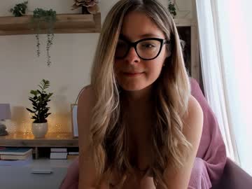 Nude girl bestgirl_ofthe_neighborhood image #3594545