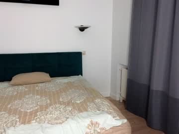 Nude girl predatory_eyes image #6248354