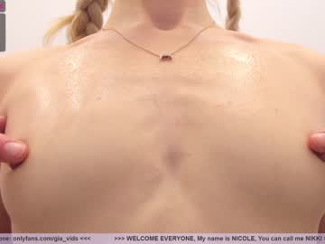 Nude girl girl_i_am image #1227643