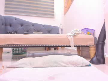 Nude girl anal__girl_1 image #343230