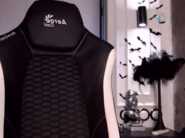 Nude girl miladenver image #2999657