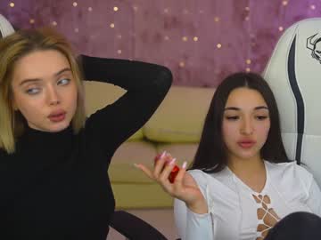 Nude couple kira0541 image #5557579