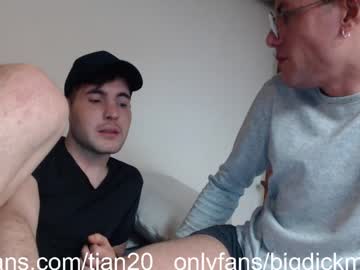 Nude man bigdick_masc image #126092