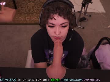 Nude girl evelynpiers image #3920441