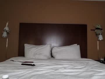 Nude couple ari_lovexo image #6104449