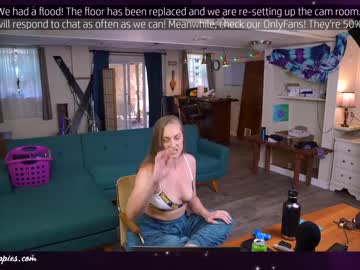 Nude couple sexyhippies image #86800