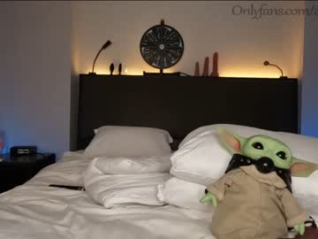 Nude couple ari_lovexo image #3039352