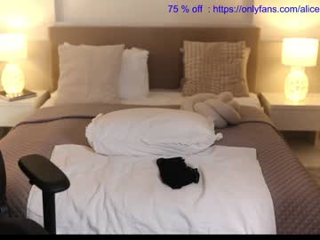 Nude girl smileyouarehere image #3337745