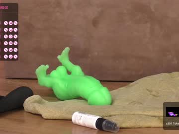 Nude girl queenelia image #5816779