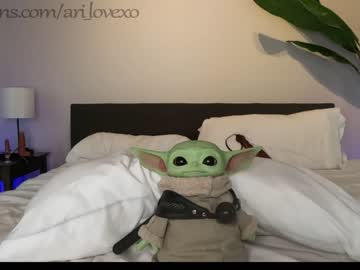 Nude couple ari_lovexo image #4097037