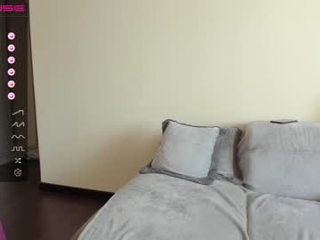 Nude girl emilymilf__ image #4165194