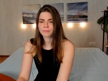 Nude girl karolienmeeer image #1170910