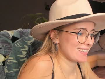 Nude girl linellali image #2773402