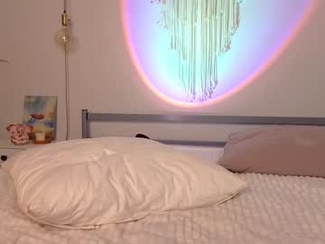 Nude girl y_u_m_i_k_a image #4287528