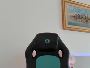 Nude girl christine0990__ image #5209189