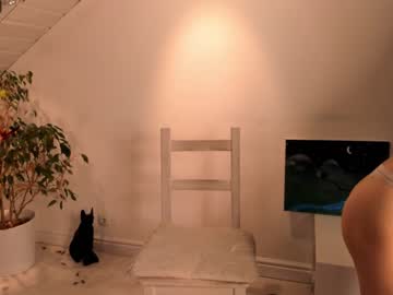 Nude girl julieerickson image #5713759