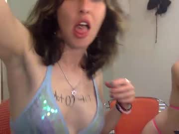 Nude girl sluttylilsister image #4338590