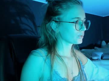 Nude girl linellali image #2878231