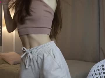 Nude girl _guesswhat_ image #905549