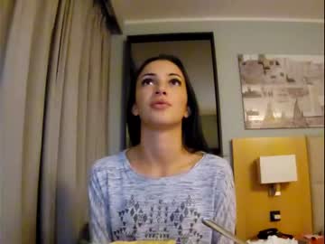 Nude girl toocutetohandle image #2665864