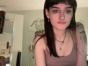 Nude couple snowxbunny1228 image #5883324