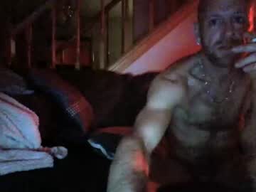 iluvbigboobs2323 nude cam