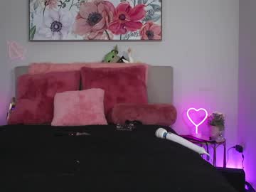 Nude couple ari_lovexo image #5350485